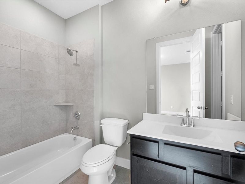 Furnished interior view inside a new home in Brookewater, Rosenberg (Image 8).