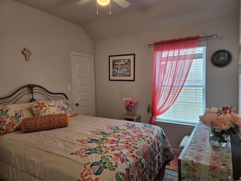 Experience comfort and style in this beautifully designed bedroom, featuring ample natural light and a serene atmosphere. Ideal for creating your perfect retreat. (This is a floorplan graphic) Experience comfort and style in this beautifully designed bedroom, featuring ample natural light and a serene atmosphere. Ideal for creating your perfect retreat. (This is a floorplan graphic)