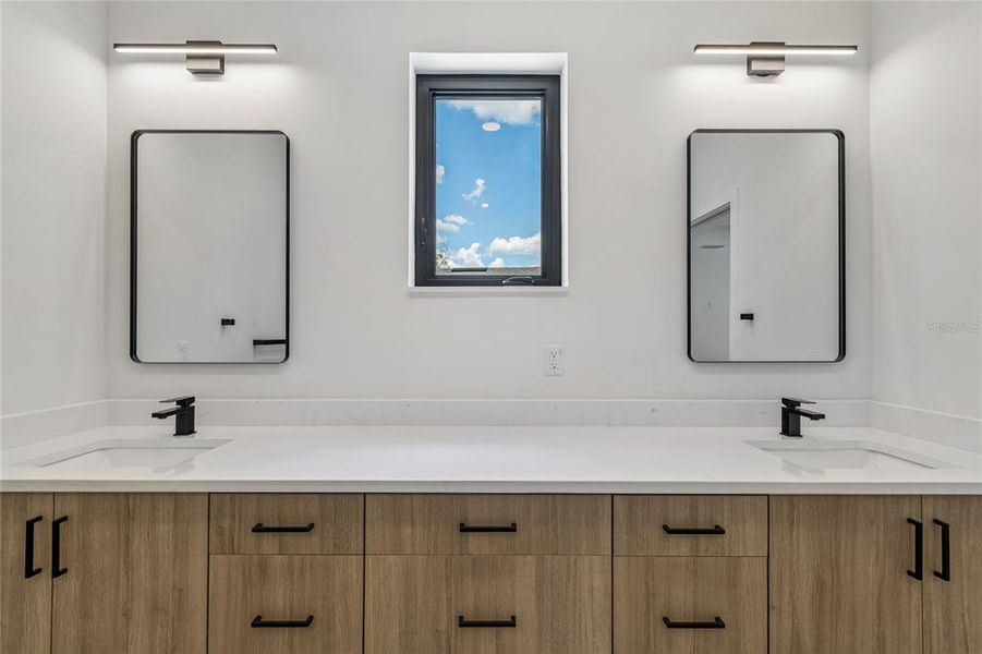 Image 71 of a home in .