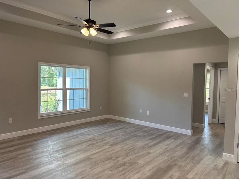 Spacious, unfurnished interior of a new home in , Beverly Hills (Image 16).