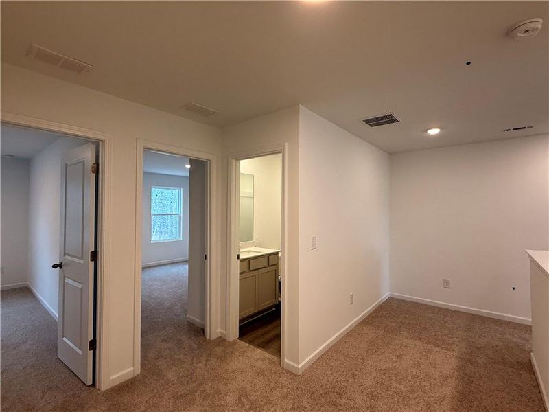 Spacious, unfurnished interior of a new home in Leydenview, Mableton (Image 48).