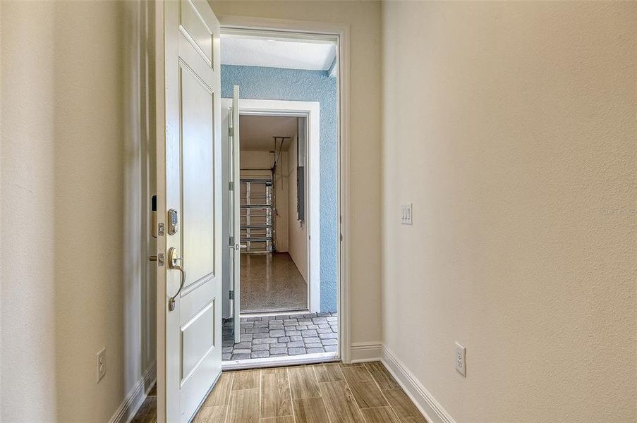 Spacious, unfurnished interior of a new home in , Venice (Image 17). Spacious, unfurnished interior of a new home in , Venice (Image 17).