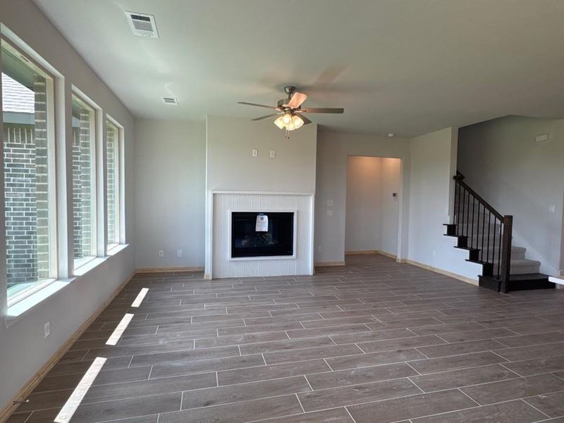 Spacious, unfurnished interior of a new home in Cedar Ridge Estates, Anna (Image 12).