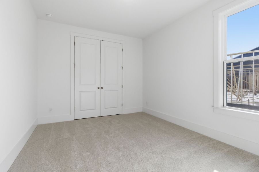 Spacious, unfurnished interior of a new home in Homecoming, Ravenel (Image 20).