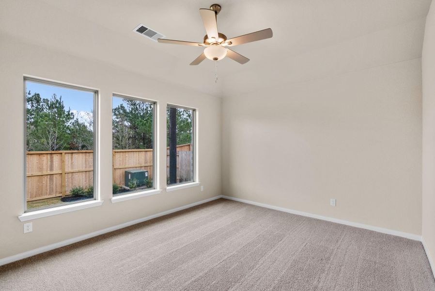 Spacious, unfurnished interior of a new home in Escondido, Magnolia (Image 26).