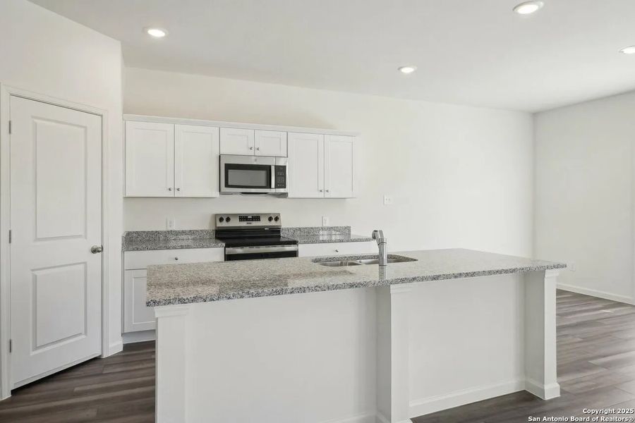 Furnished interior view inside a new home in Saddlebrook Ranch, Schertz (Image 9).
