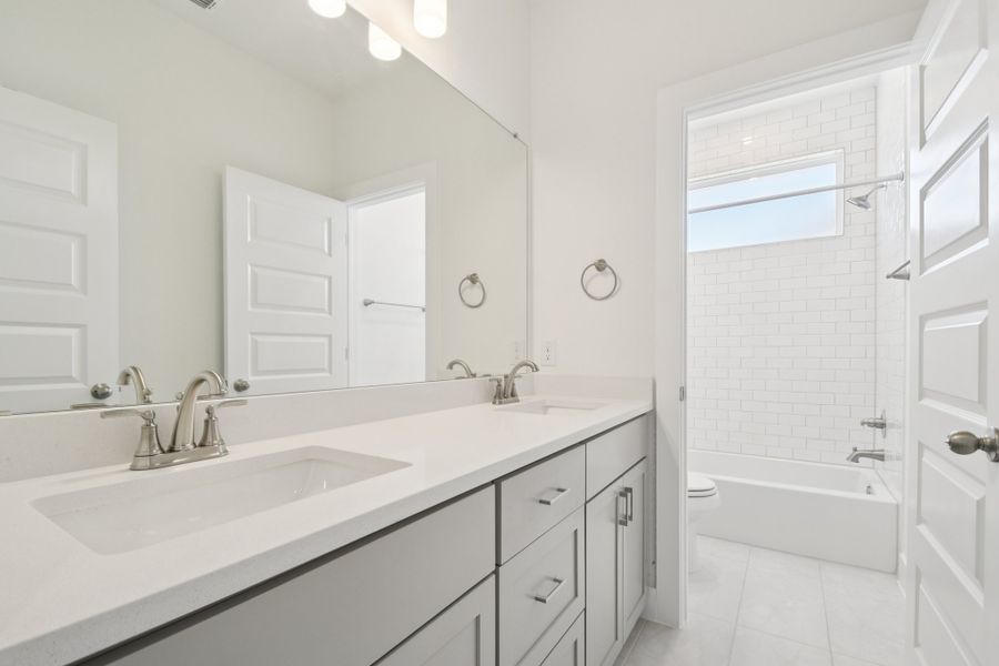 Furnished interior view inside a new home in Persimmon, Buda (Image 9).