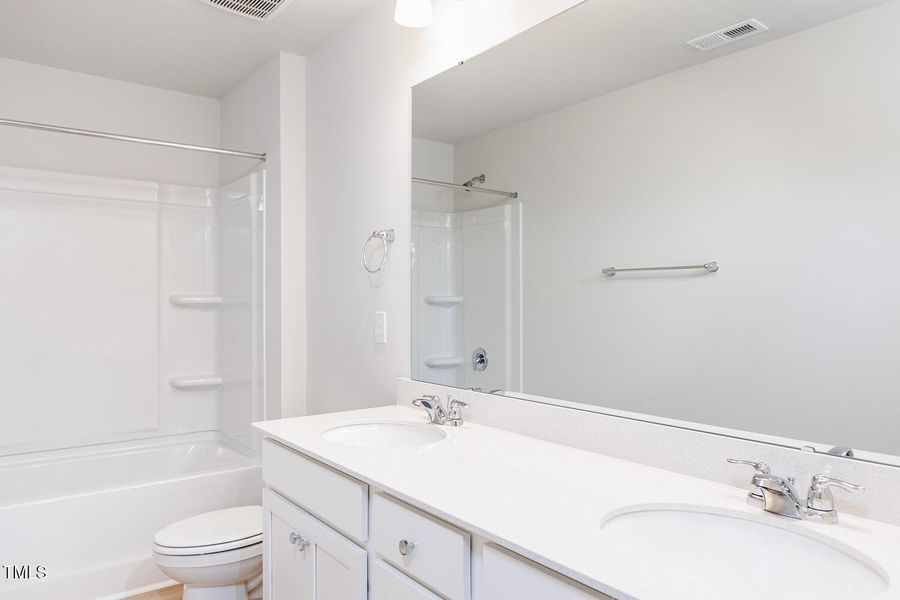 RDU_Stonebarrow_Lot 23_Summit_QMI_Guest