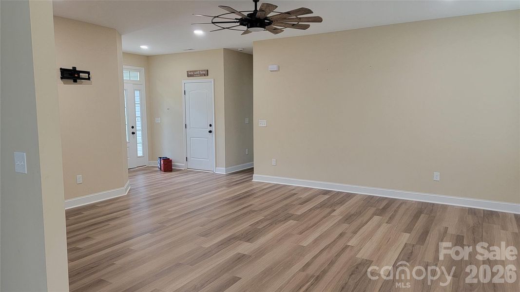 Spacious, unfurnished interior of a new home in , Gold Hill (Image 25).