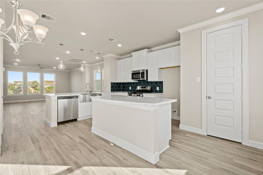 Lovely kitchen with center island