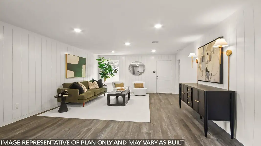 Furnished interior view inside a new home in Silverthorne, Conroe (Image 5).
