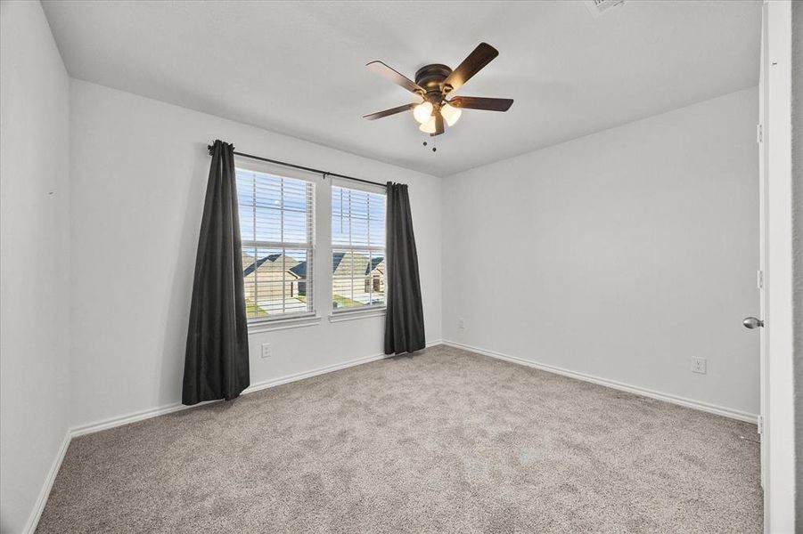 Spacious, unfurnished interior of a new home in Stonehaven, Caddo Mills (Image 23).