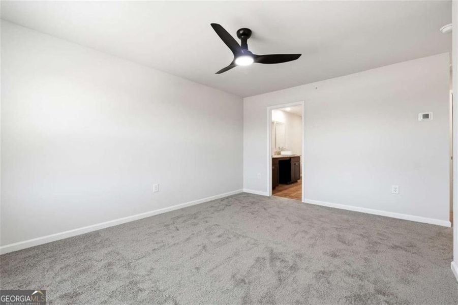 Spacious, unfurnished interior of a new home in Carolina, Palmetto (Image 24). Spacious, unfurnished interior of a new home in Carolina, Palmetto (Image 24).