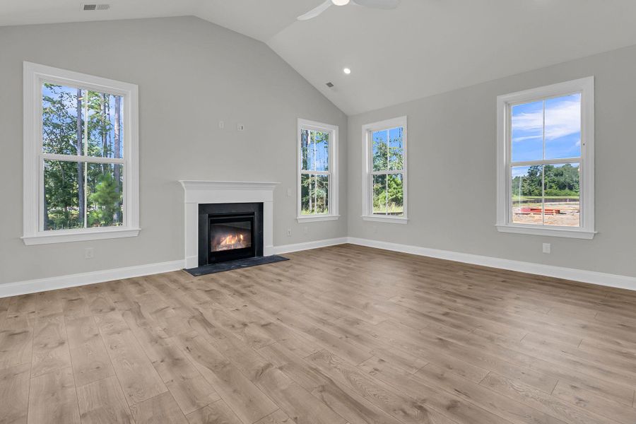 Spacious, unfurnished interior of a new home in Tidewater at Lakes of Cane Bay, Summerville (Image 19). Spacious, unfurnished interior of a new home in Tidewater at Lakes of Cane Bay, Summerville (Image 19).