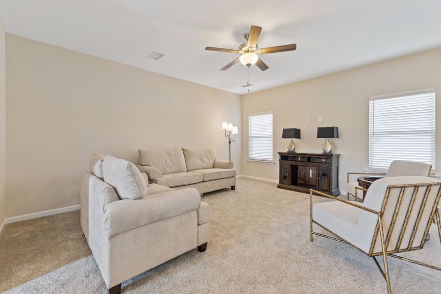 Representative photos of the same floor plan. Actual home will feature different colors and finishes. Representative photos of the same floor plan. Actual home will feature different colors and finishes.