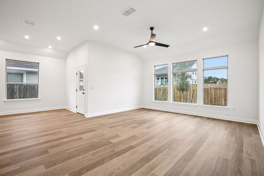 31 web or mls Treadwell Ln S2511 031