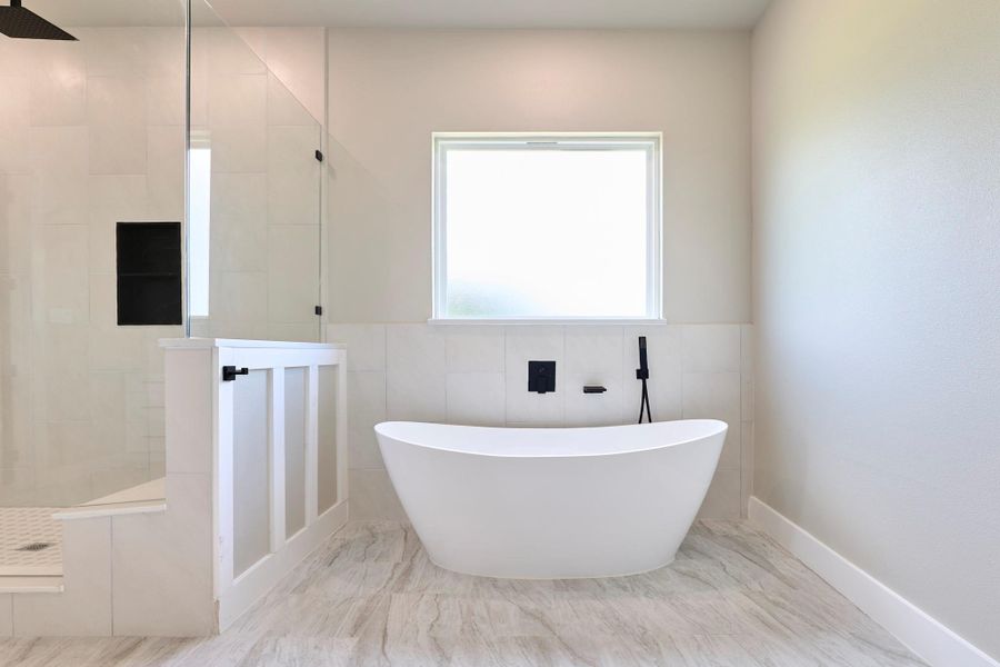 Furnished interior view inside a new home in , Angleton (Image 14).