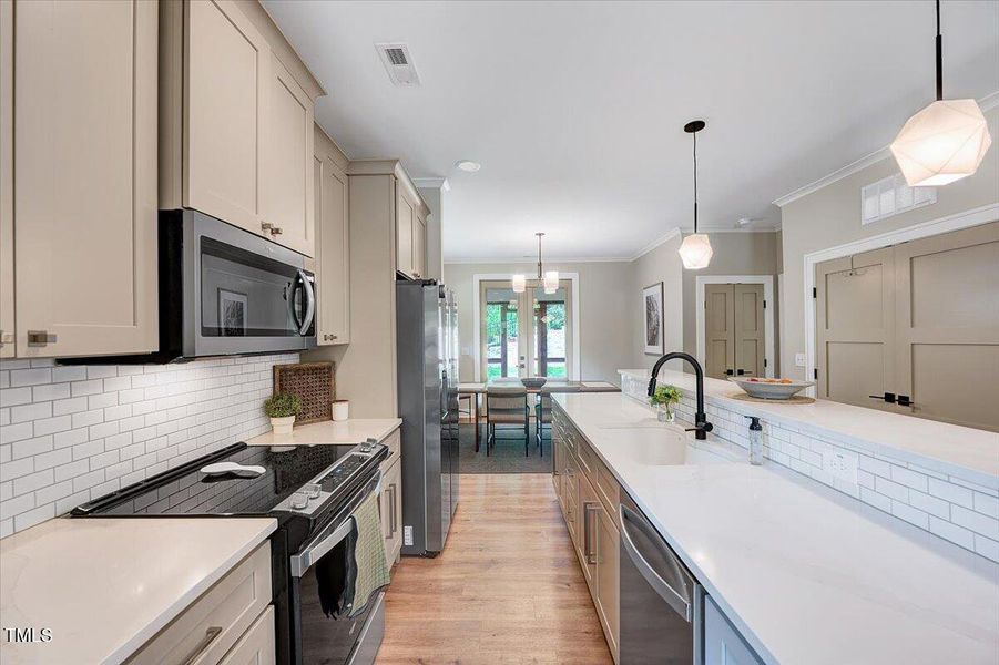 11-2975 Carolyn Dr-11 11-2975 Carolyn Dr-11