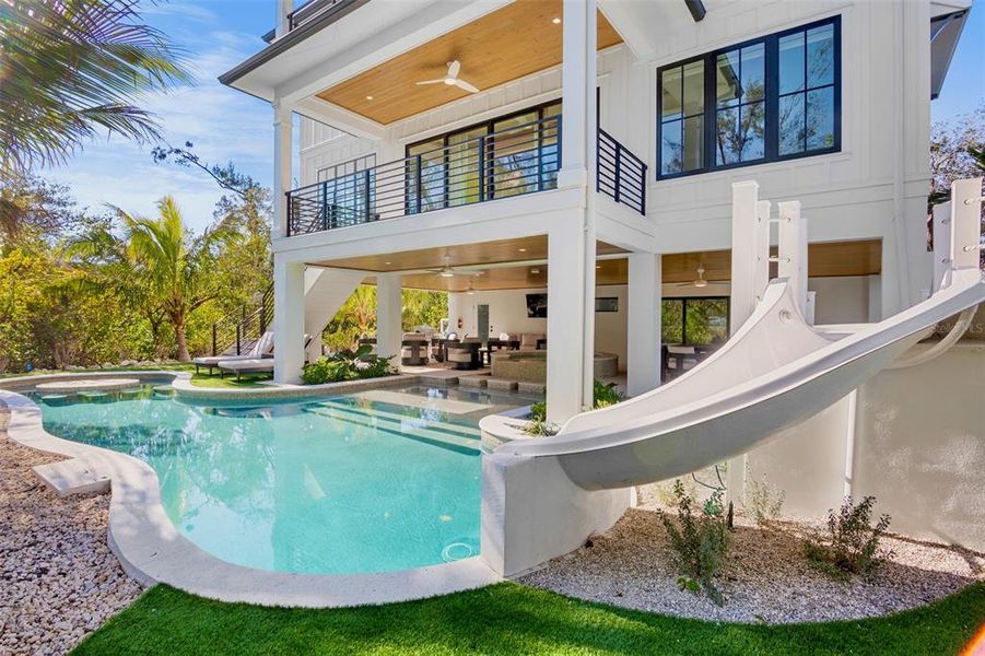 Exterior details and patio area of a home in , Sarasota (Image 22).