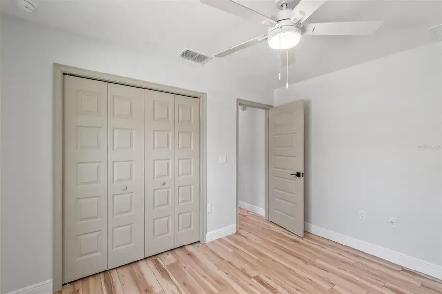 Spacious, unfurnished interior of a new home in , Ocala (Image 42).