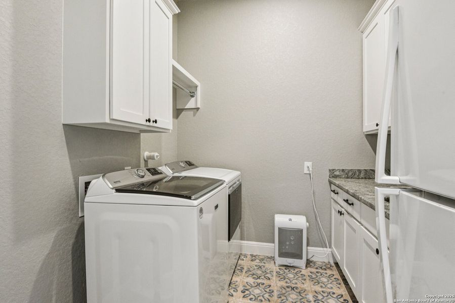 Furnished interior view inside a new home in , Adkins (Image 35).