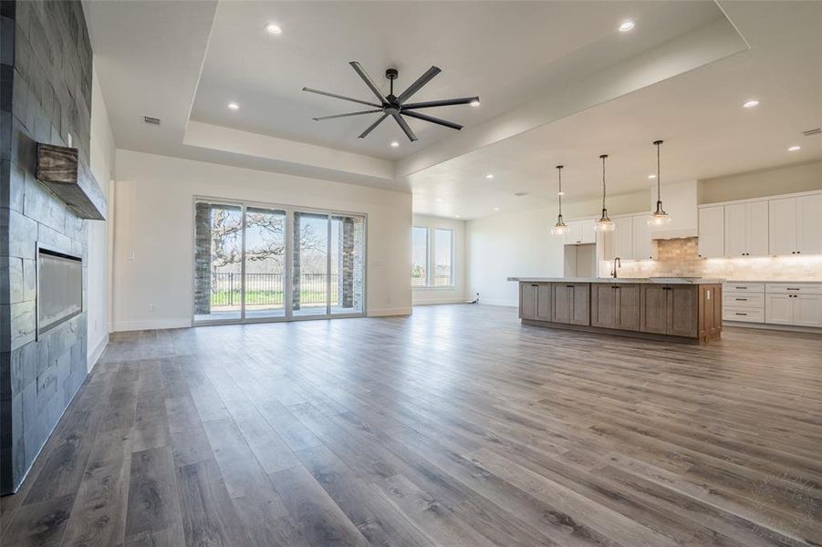 Spacious, unfurnished interior of a new home in , Fort Worth (Image 28).