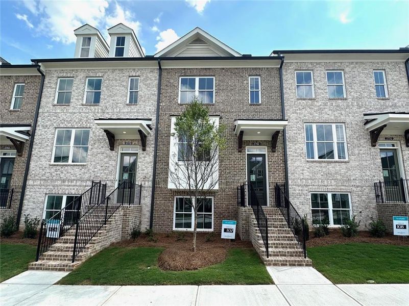 Image 32 of a home in Evanshire Townhomes.