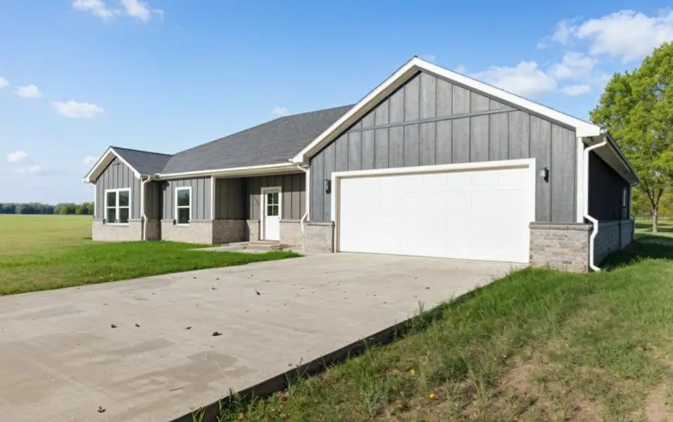 Photo is example of final product - THIS HOME IS UNDER CONSTRUCTION AND INCOMPLETE Photo is example of final product - THIS HOME IS UNDER CONSTRUCTION AND INCOMPLETE