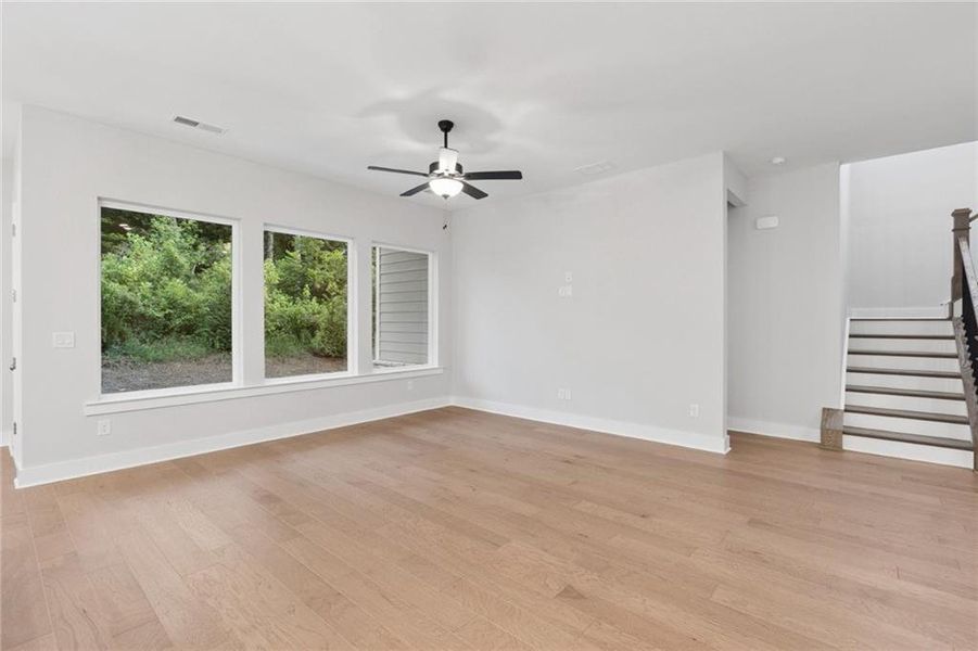 Spacious, unfurnished interior of a new home in Settingdown Farms, Cumming (Image 11).