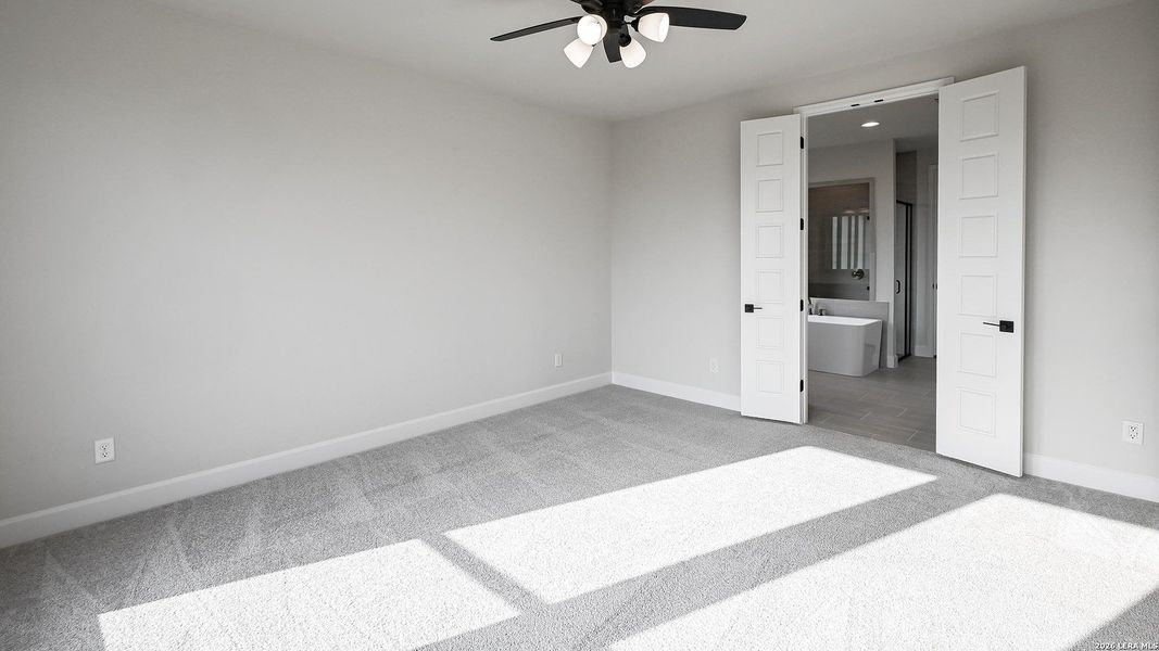 Spacious, unfurnished interior of a new home in Cibolo Valley Heights, Cibolo (Image 12).