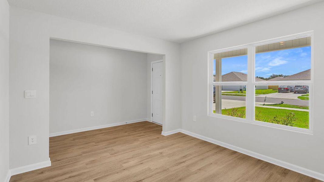 Spacious, unfurnished interior of a new home in Wesley Park, Crawfordville (Image 43).