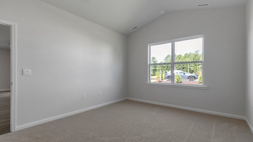 Spacious, unfurnished interior of a new home in Swift Creek Farm, Clayton (Image 24).