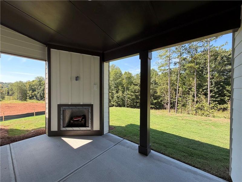 Exterior details and patio area of a home in Mallard’s Landing, Jefferson (Image 4).