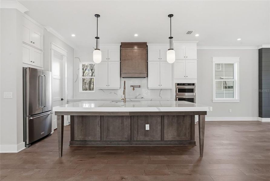 Furnished interior view inside a new home in , St. Petersburg (Image 37).