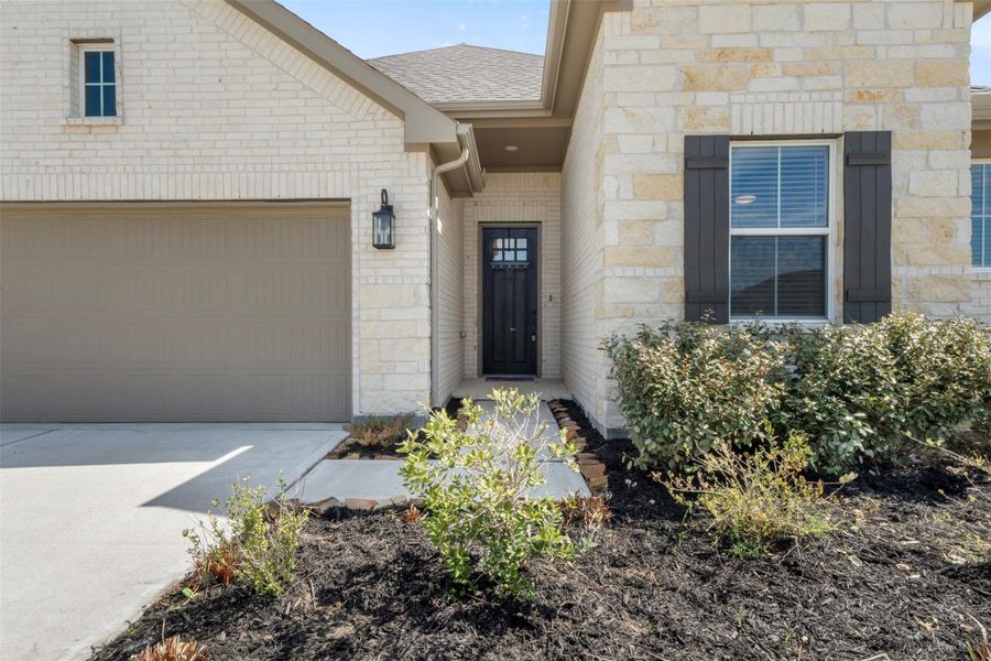Exterior details and patio area of a home in , Dayton (Image 23).