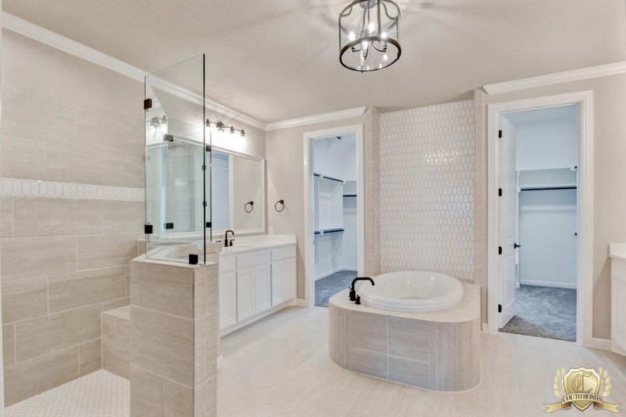 Furnished interior in a model home at Pecan Plantation in Granbury (Image 22). Furnished interior in a model home at Pecan Plantation in Granbury (Image 22).