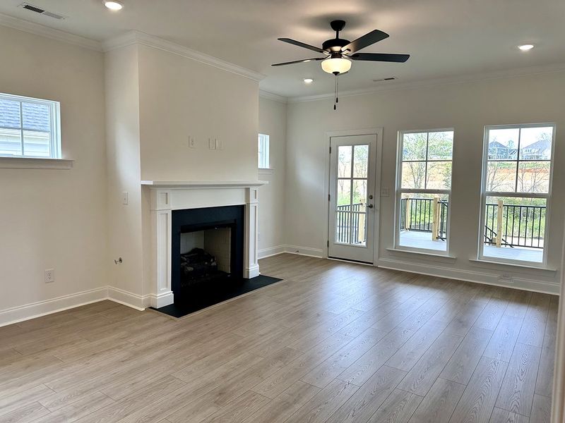 Spacious, unfurnished interior of a new home in Richvale Estates, Fairview (Image 8).