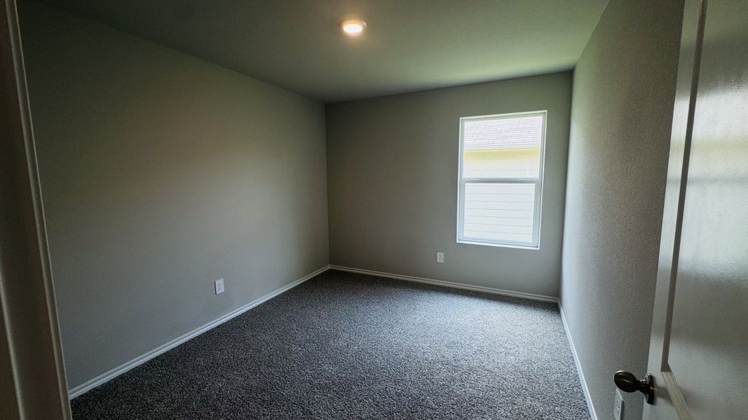 Spacious, unfurnished interior of a new home in Lonestar at Liberty Trails, Fort Worth (Image 17).