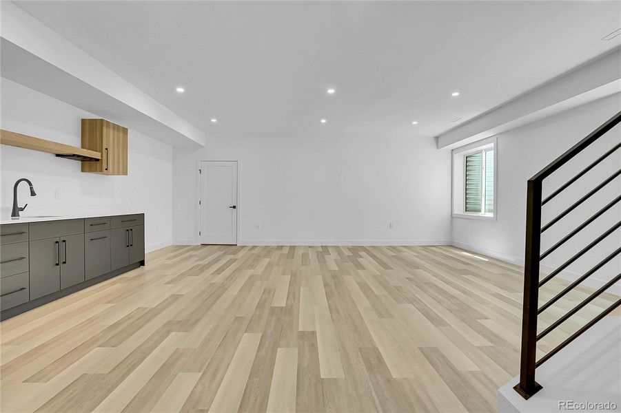 Spacious, unfurnished interior of a new home in , Denver (Image 21).