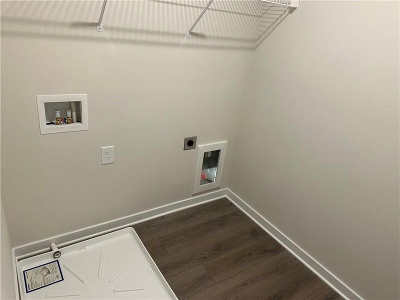 Spacious, unfurnished interior of a new home in Millstone at Mundy Mill, Gainesville (Image 13).