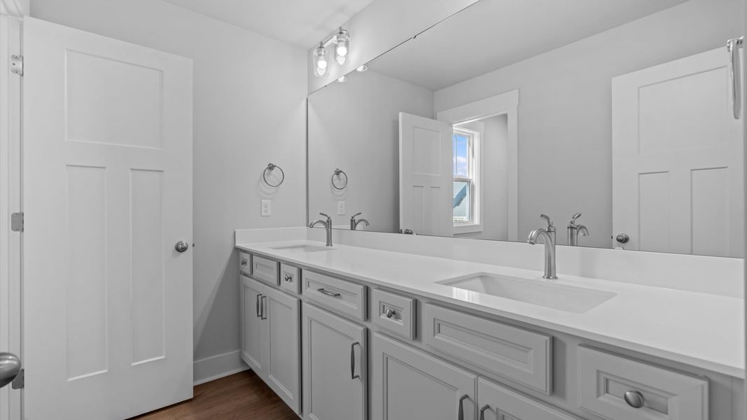 Furnished interior view inside a new home in Woodglen, Piedmont (Image 29).