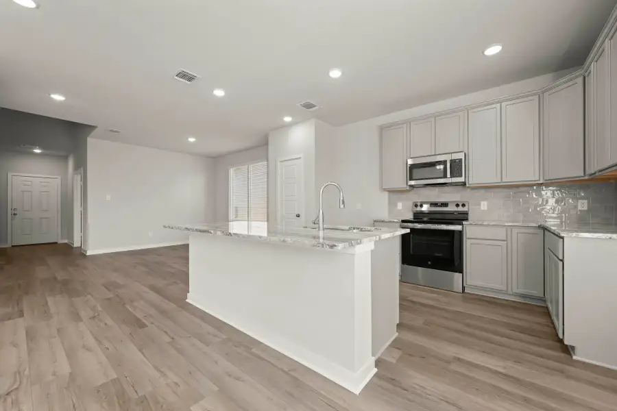 Furnished interior view inside a new home in Three Creeks, Belton (Image 11).