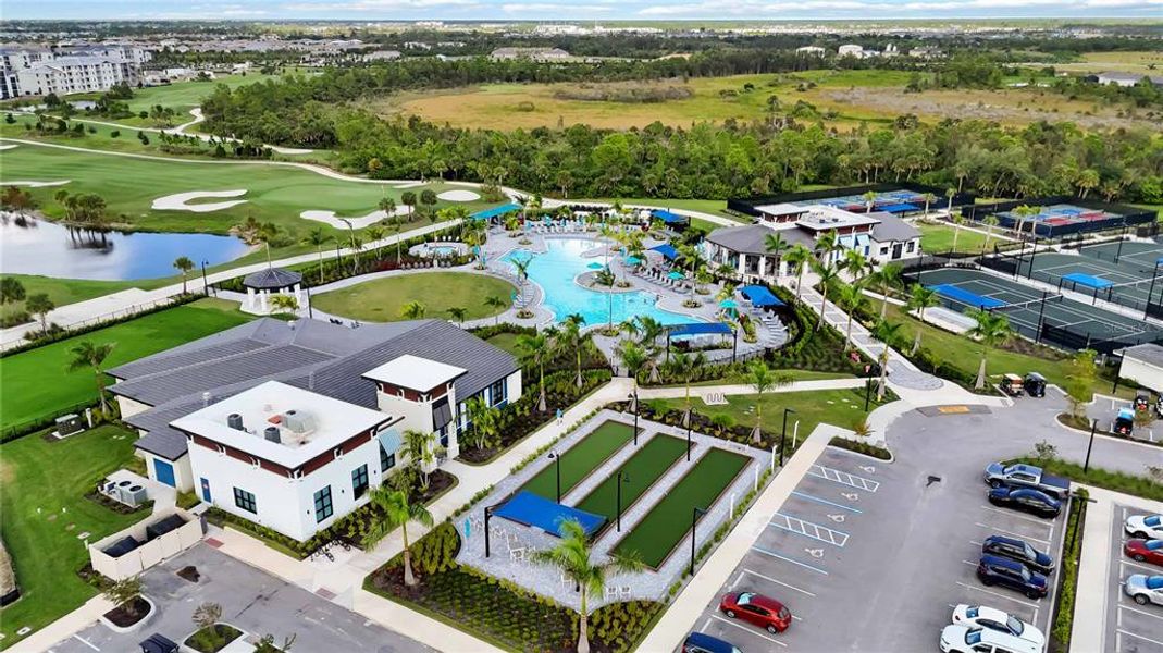 Image 53 of a home in Wellen Park Golf & Country Club.