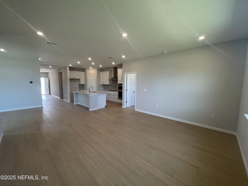 Spacious, unfurnished interior of a new home in Magnolia Series at Seminole Palms, Palm Coast (Image 19).