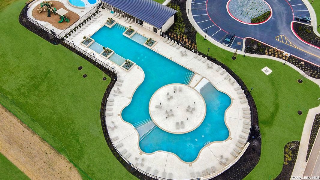 Community amenities in Langdon, San Antonio (Image 33).