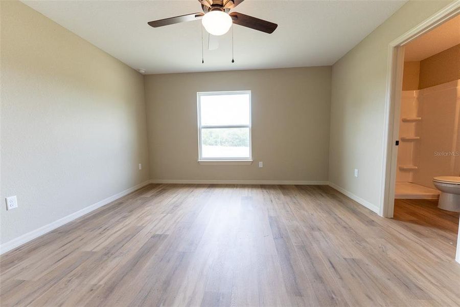 Spacious, unfurnished interior of a new home in , Ocklawaha (Image 33).