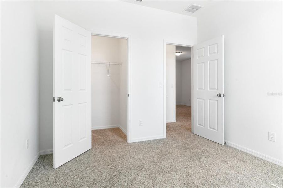Spacious, unfurnished interior of a new home in The Meadow at Crossprairie Bungalows, St. Cloud (Image 16).