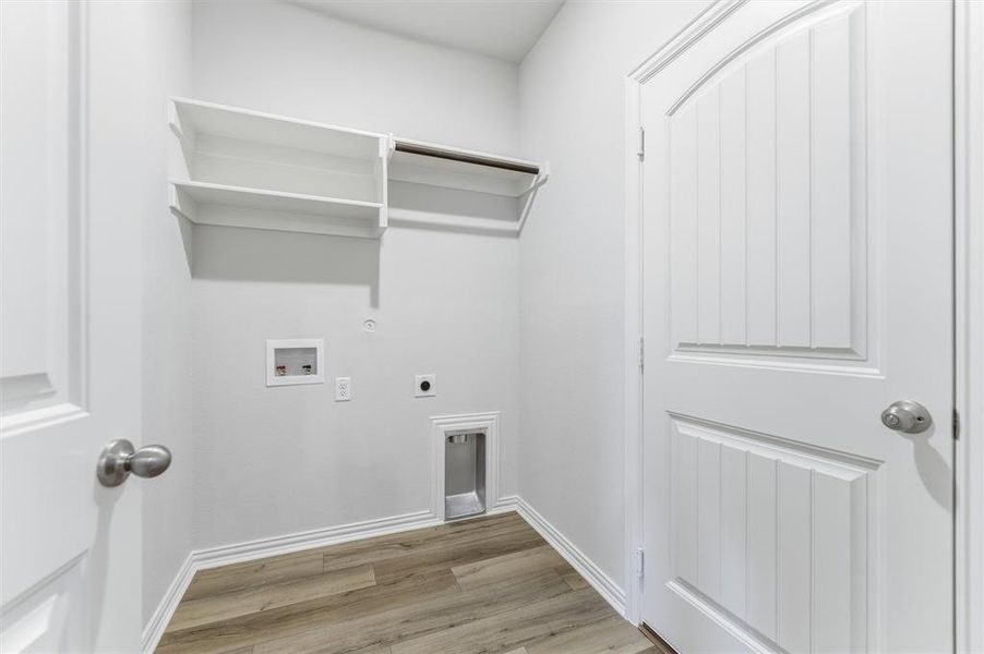 Spacious, unfurnished interior of a new home in Liberty Pointe, Gainesville (Image 12).