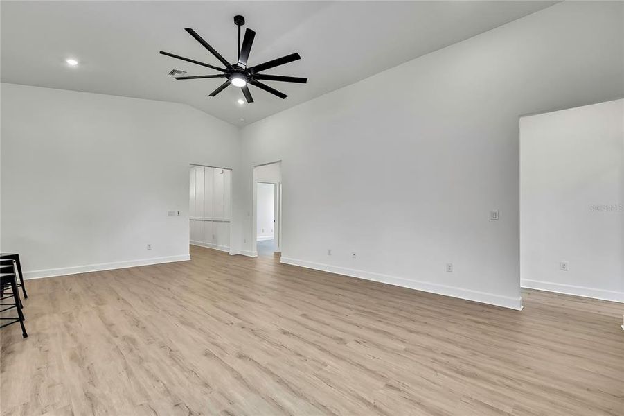 Spacious, unfurnished interior of a new home in , Spring Hill (Image 47).