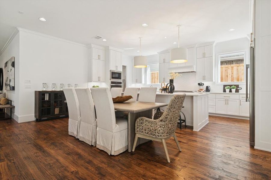 Furnished interior view inside a new home in , Dallas (Image 10).